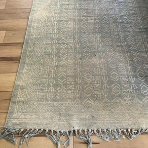 Area Rug